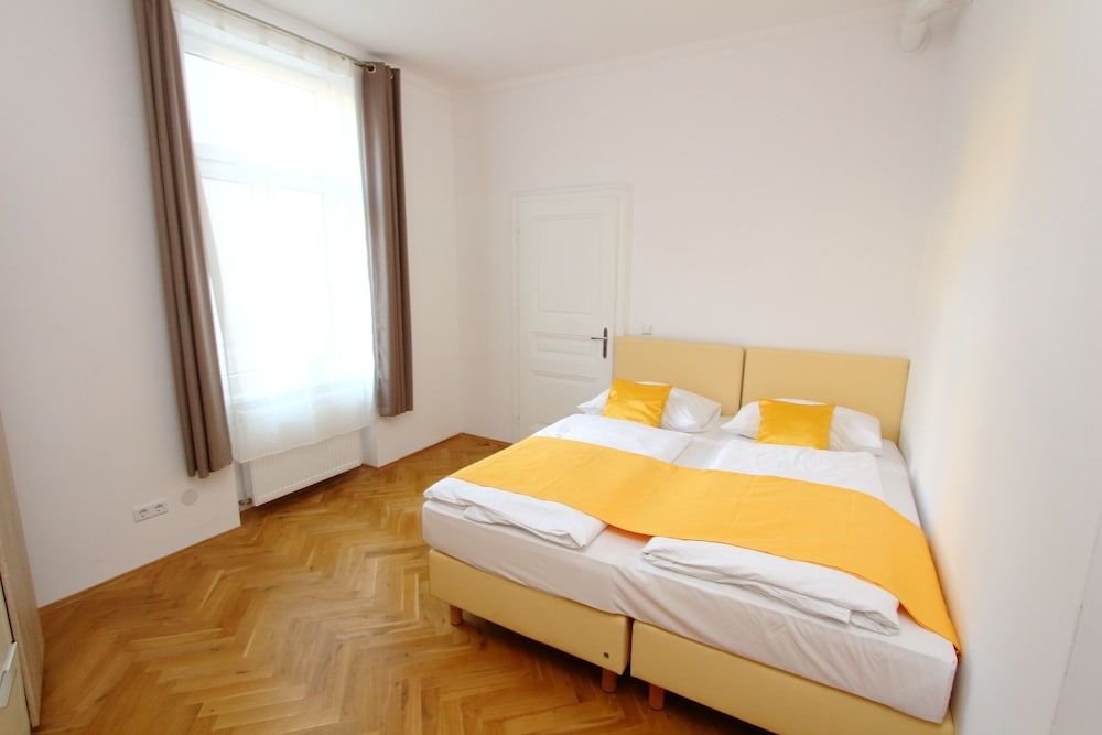 CheckVienna - Simmeringer Hauptstrasse 1