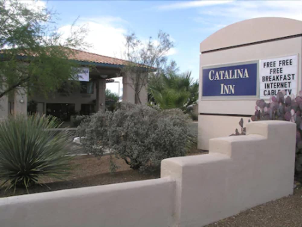 Catalina Inn 1