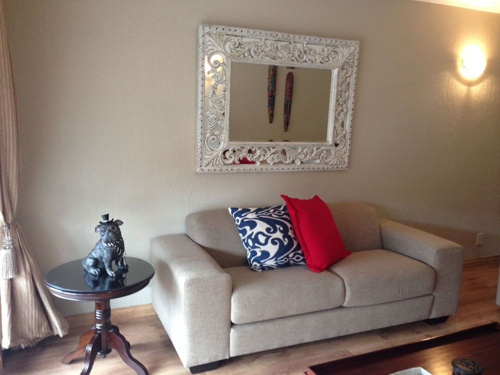 Woodmead Apartments 1