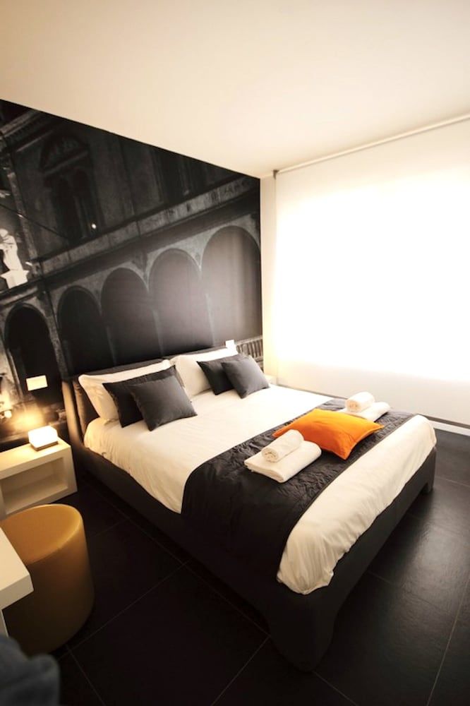 DiMoras house Verona 1