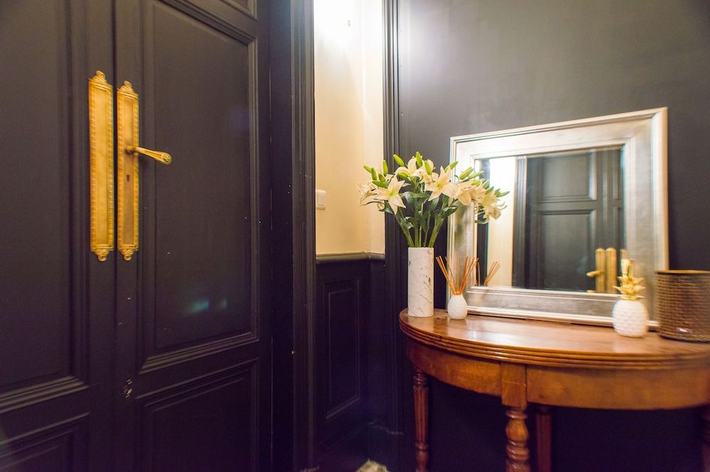 RétroMirabeau - CHAMBRE Suite & APPARTEMENTS de Charme - Localisation Prémium 2