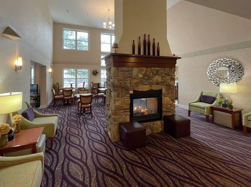 Smart Suites, an Ascend Collection Hotel 1