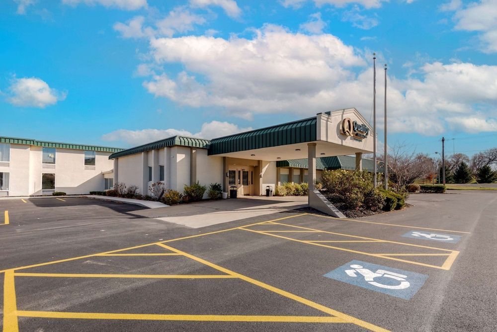 Quality Inn & Suites New Hartford - Utica 1