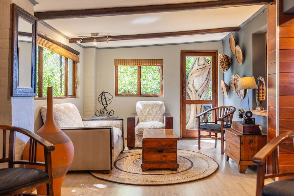Hog Hollow Country Lodge 2