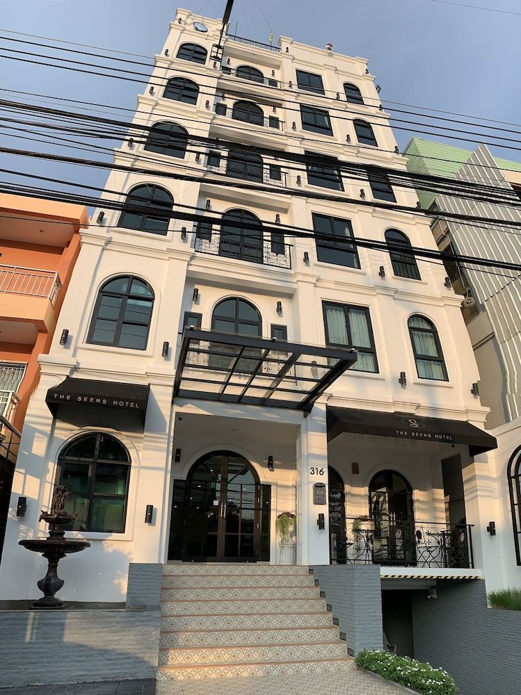 The Seens Hotel 1
