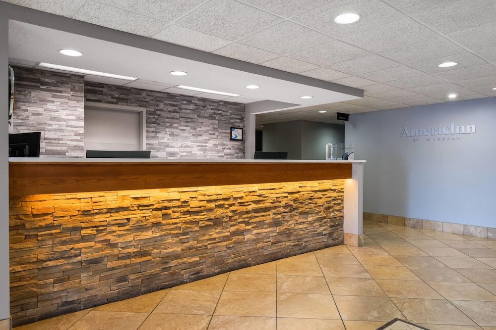 AmericInn by Wyndham Madison West 2