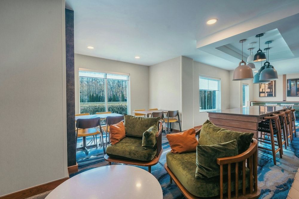 Fairfield Inn & Suites by Marriott Atlanta Kennesaw 2