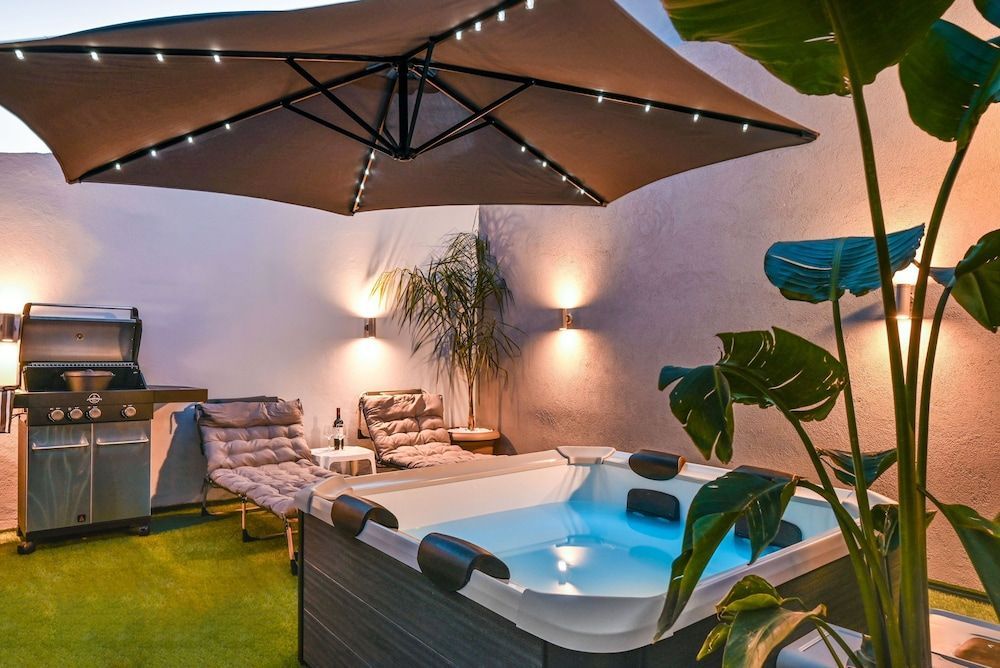 Avli Village House with Private Jacuzzi 1