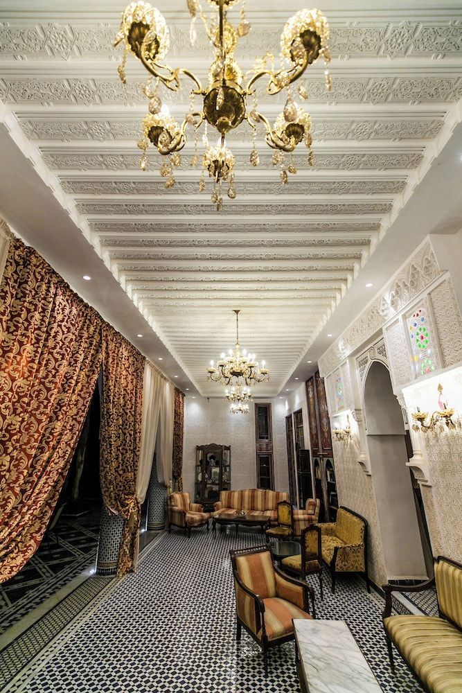 Palais Shazam & SPA 1