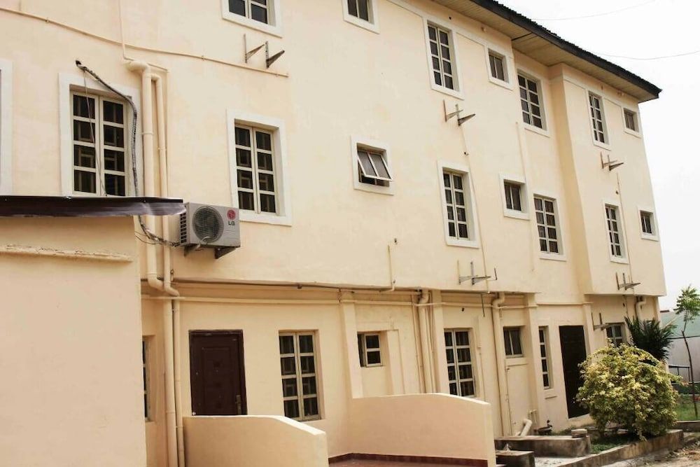 RM Suites 1
