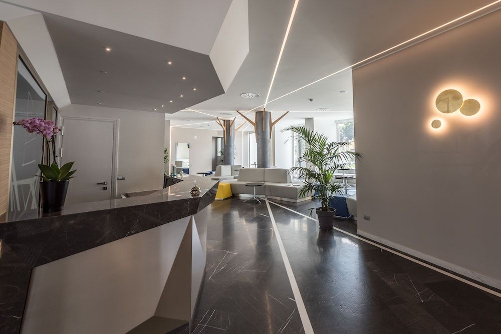 Hesperia Hotel & Residence 2