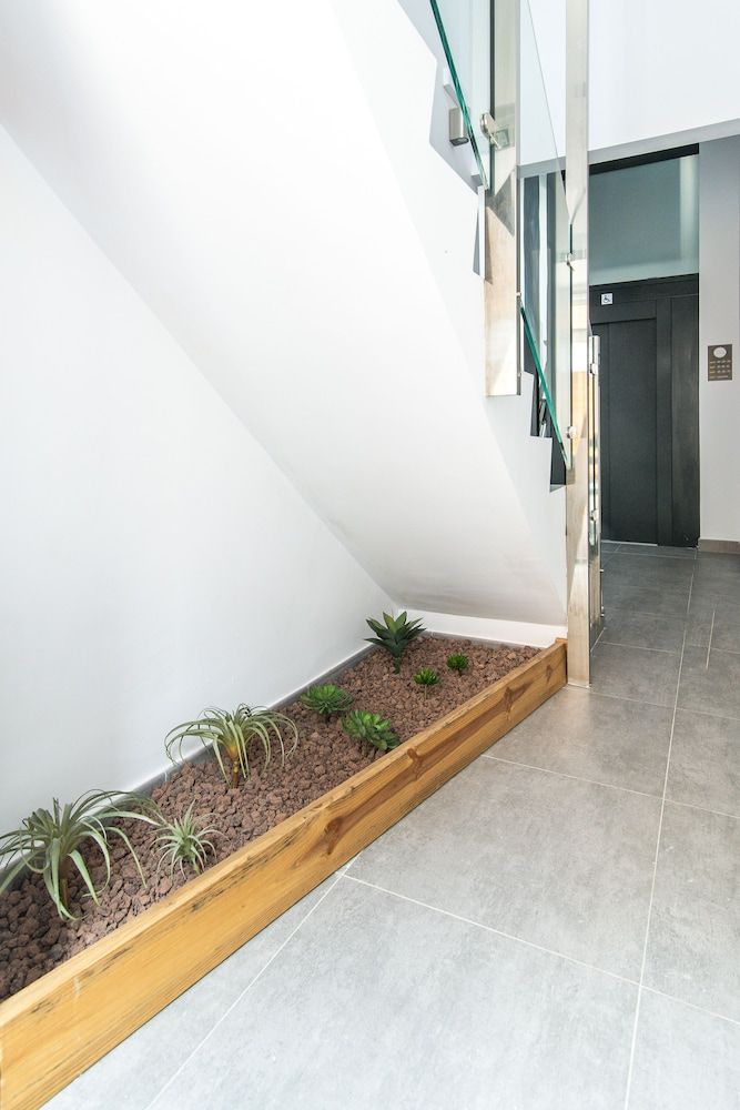 Open Sea Suites 1