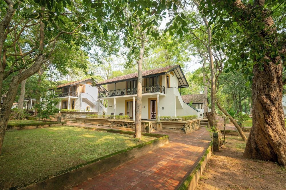 Cinnamon Lodge Habarana 1