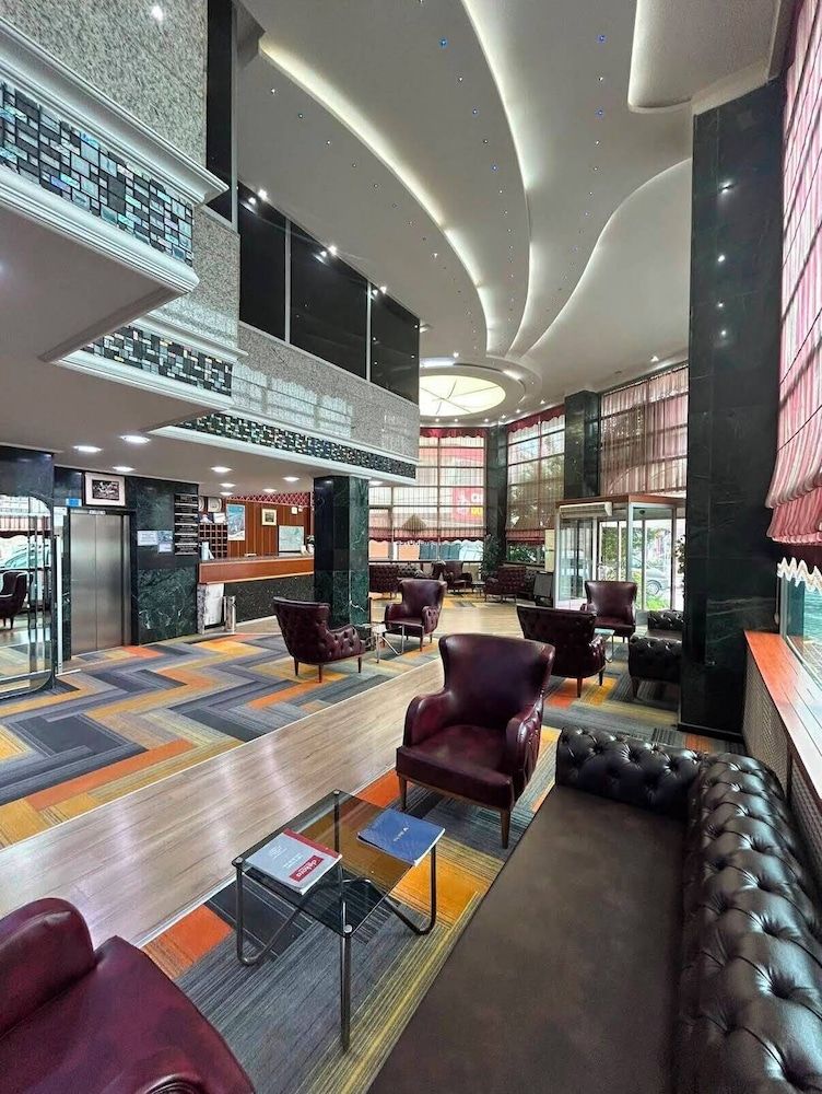 Nil Hotel 2