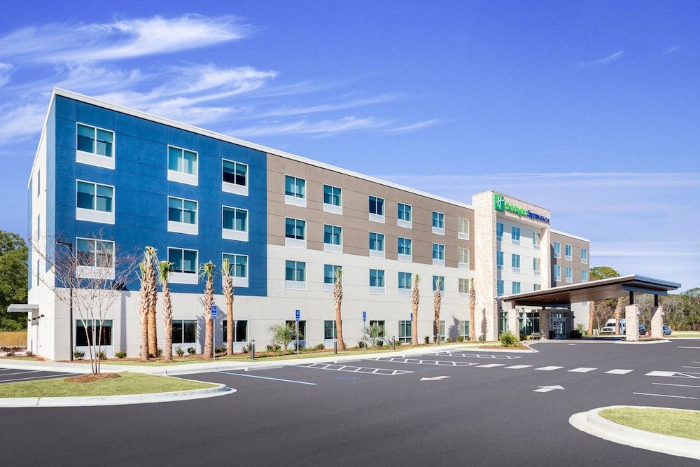 Holiday Inn Express & Suites NICEVILLE - EGLIN AREA by IHG 1