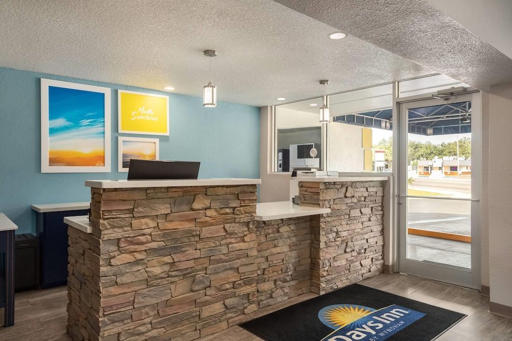 Days Inn by Wyndham Apopka/Orlando 2