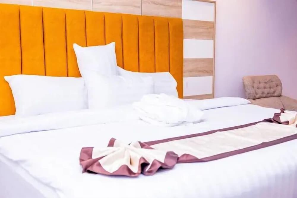 Hilton Palace Hotel 2