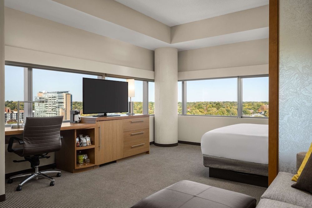 Hyatt Place Iowa City Downtown 1