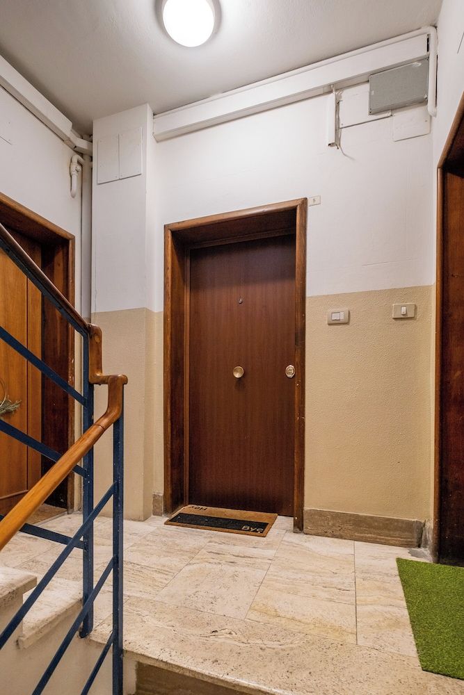 Porta Mascarella Apartment by Wonderful Italy 1