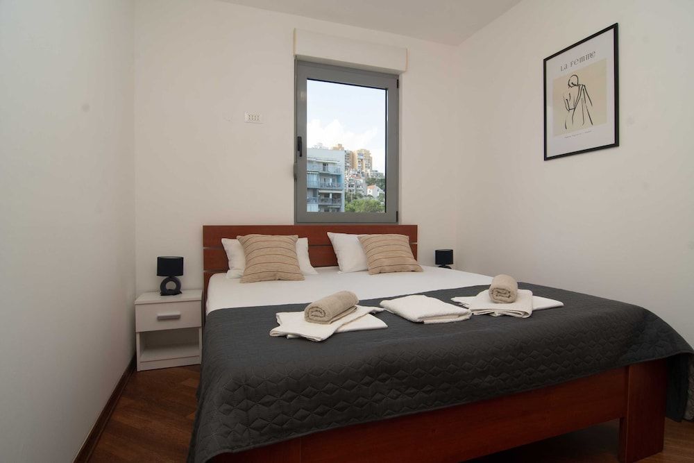 Apartments Nikolina 1