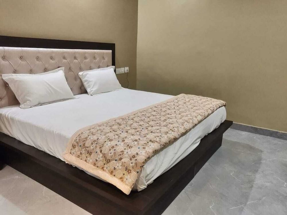 The Republic Hotel 2