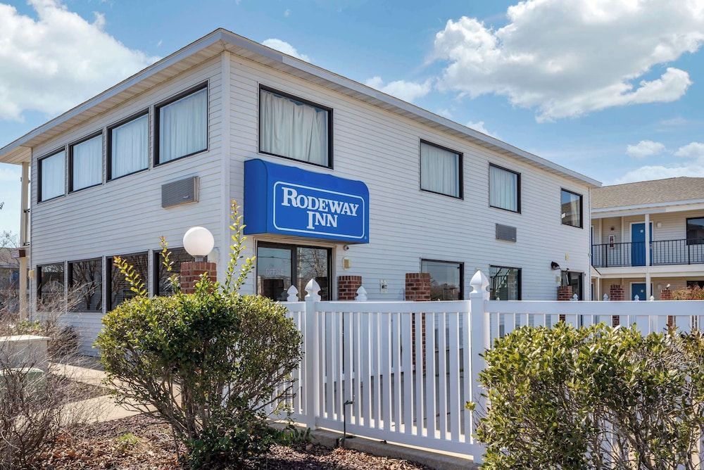 Rodeway Inn & Suites Rehoboth Beach 1