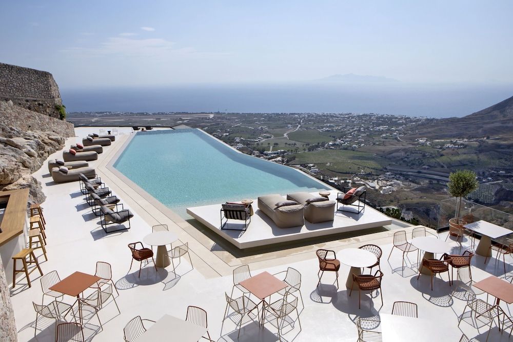 Elessa Hotel 1