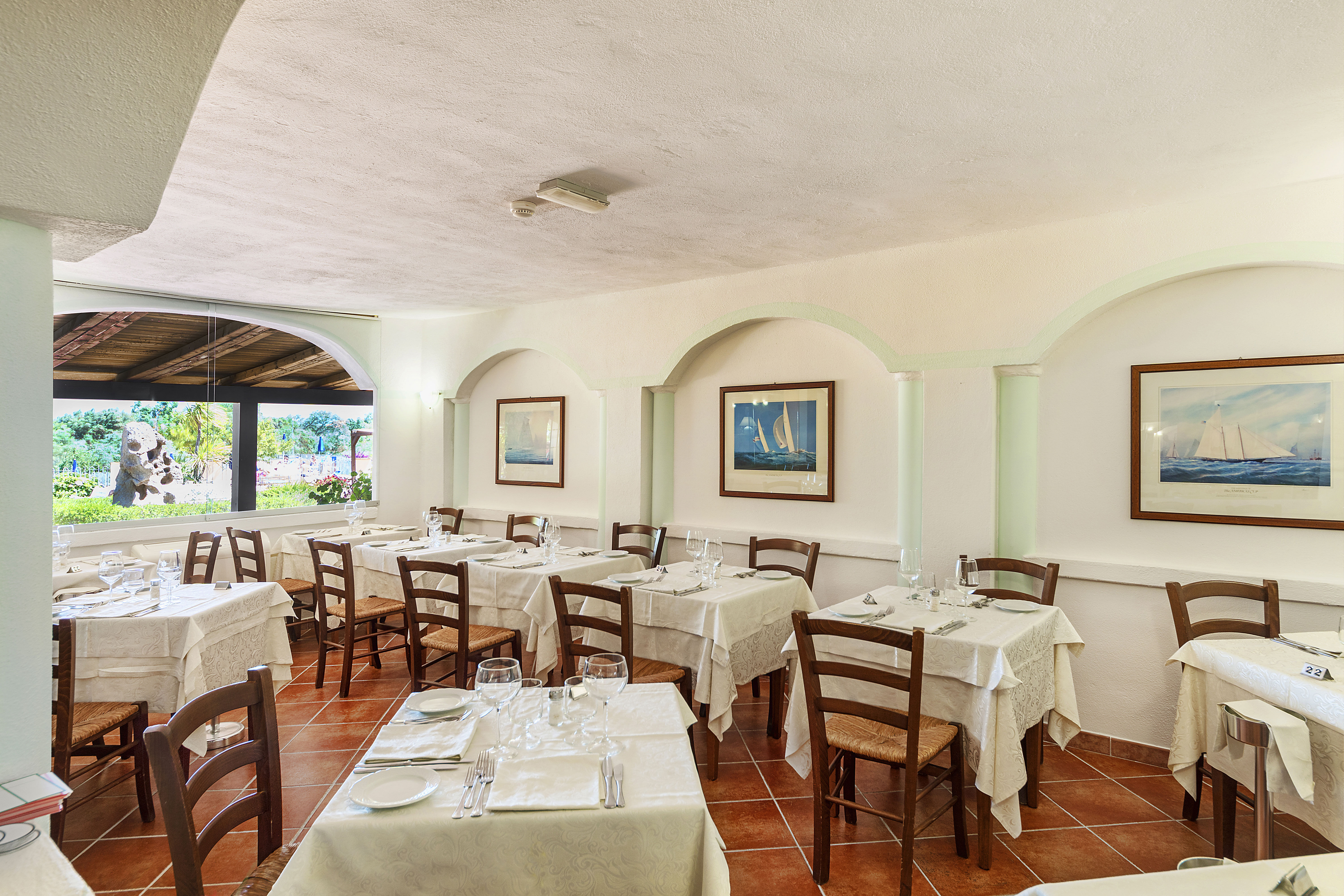 Colonna Beach Hotel Marinella 1