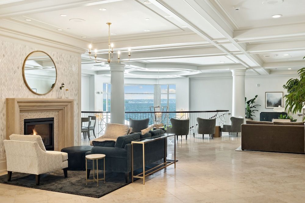 The Woodmark Hotel & Still Spa on Lake Washington 2