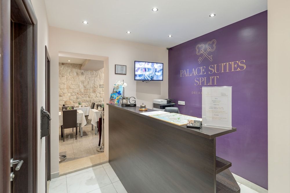 Palace Suites Heritage Hotel - Adults Only 2
