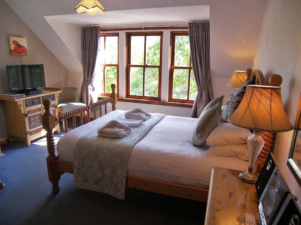 Rosemount Hotel 2