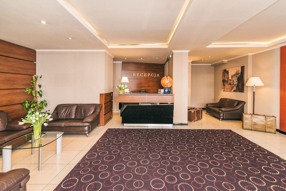 Hotel Forum 2