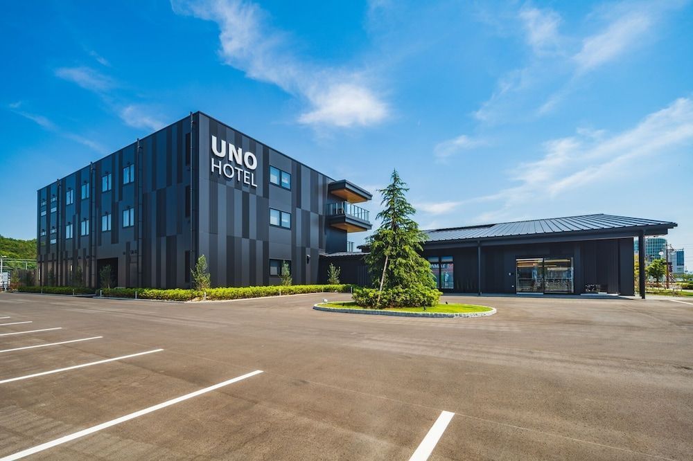UNO HOTEL 1