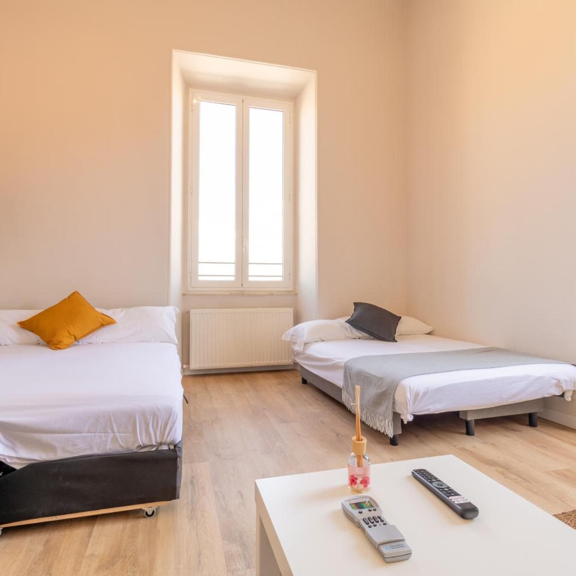 Joe Litty Rooms 2