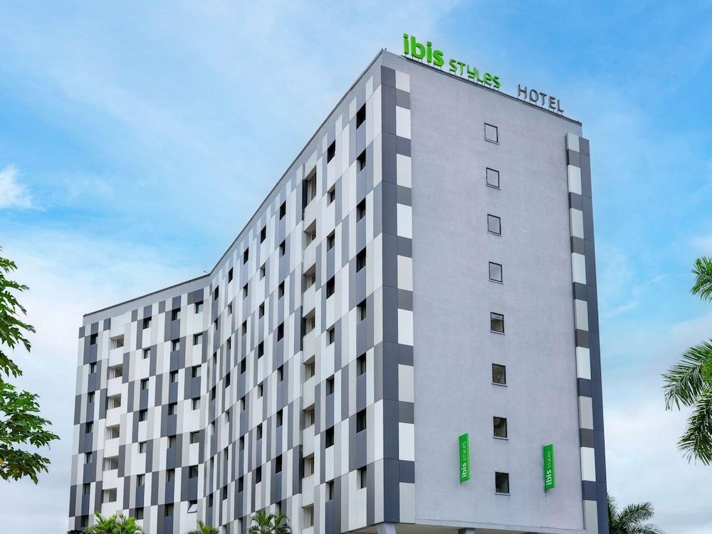 Ibis Styles Accra Airport 1