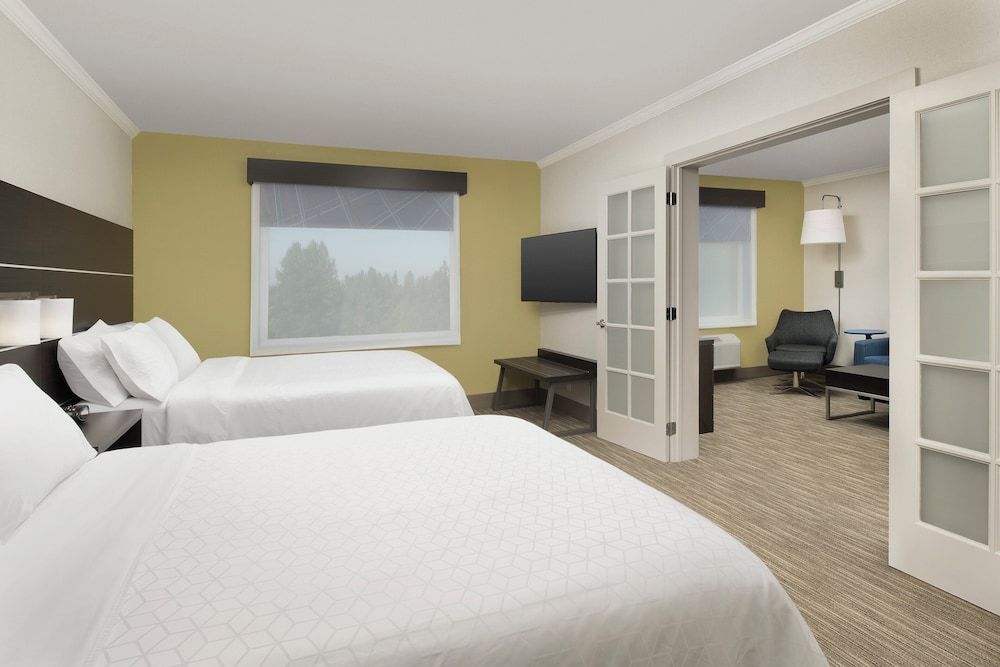 Holiday Inn Express & Suites PUYALLUP (TACOMA AREA) by IHG 2