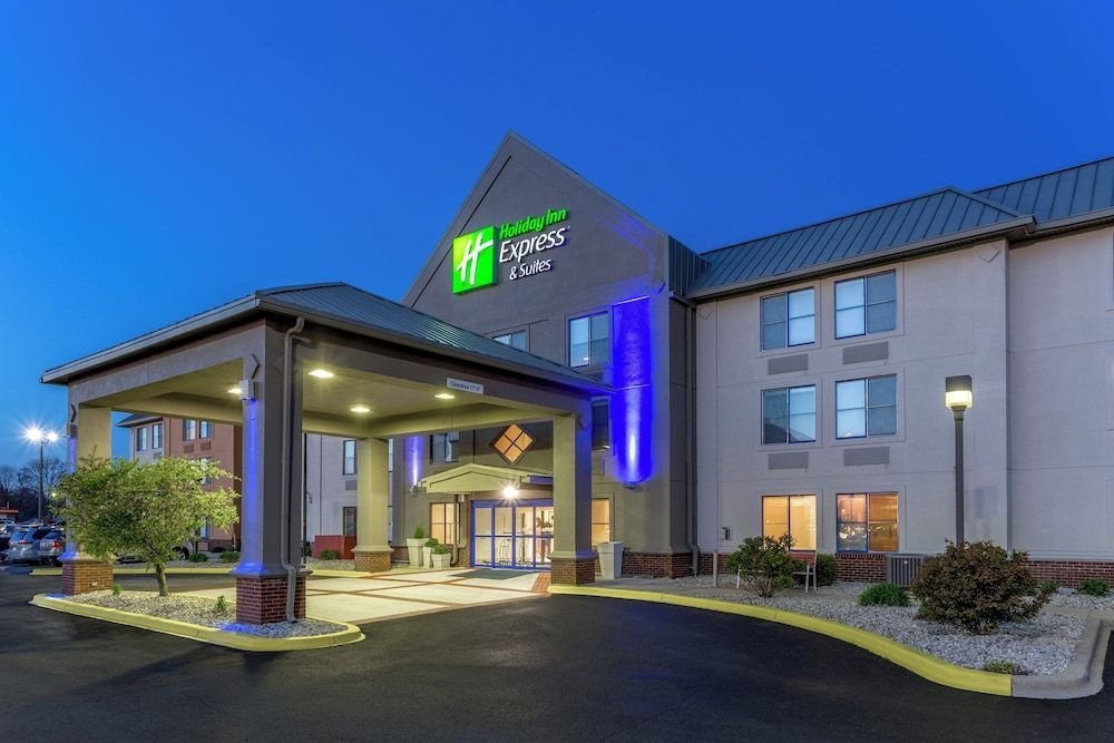 Holiday Inn Express & Suites SCOTTSBURG by IHG 1