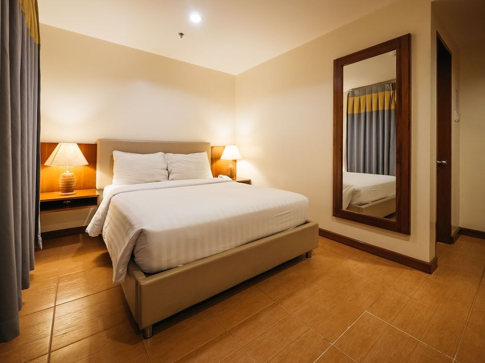 The Well Hotel 1