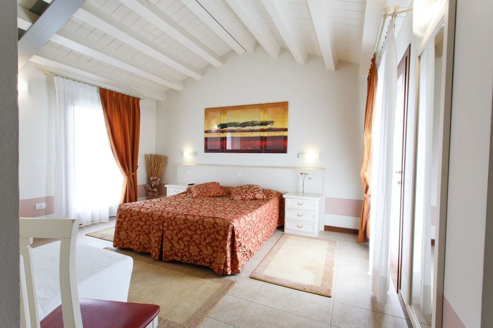 Sweet Home 1