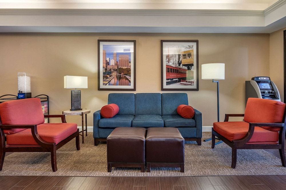 Comfort Inn & Suites Lawrenceburg 2