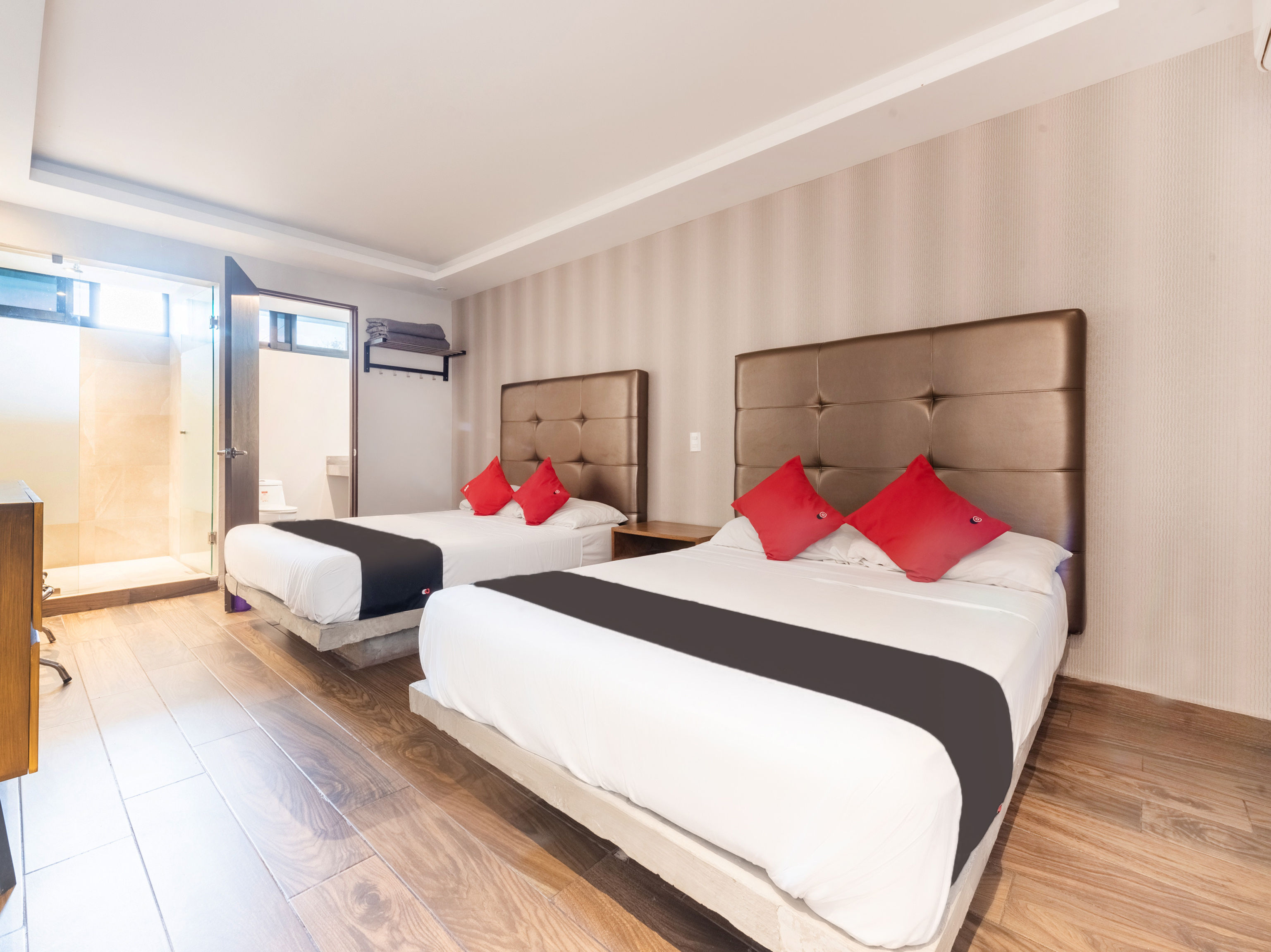 OYO HOTEL Hotel 202 1
