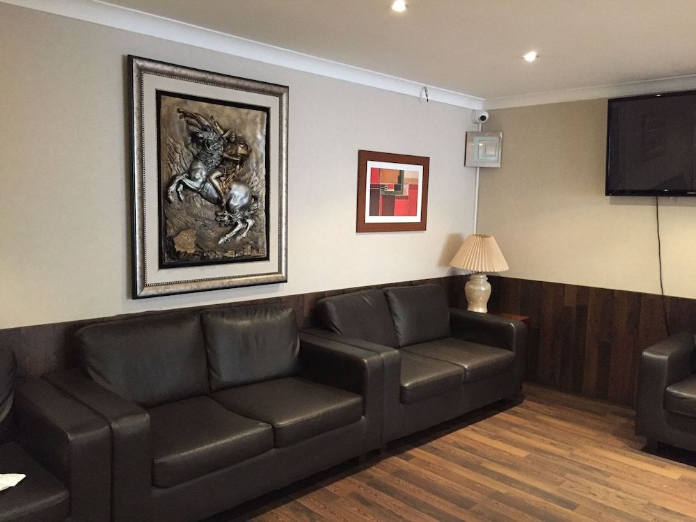 Banks Hotel 2