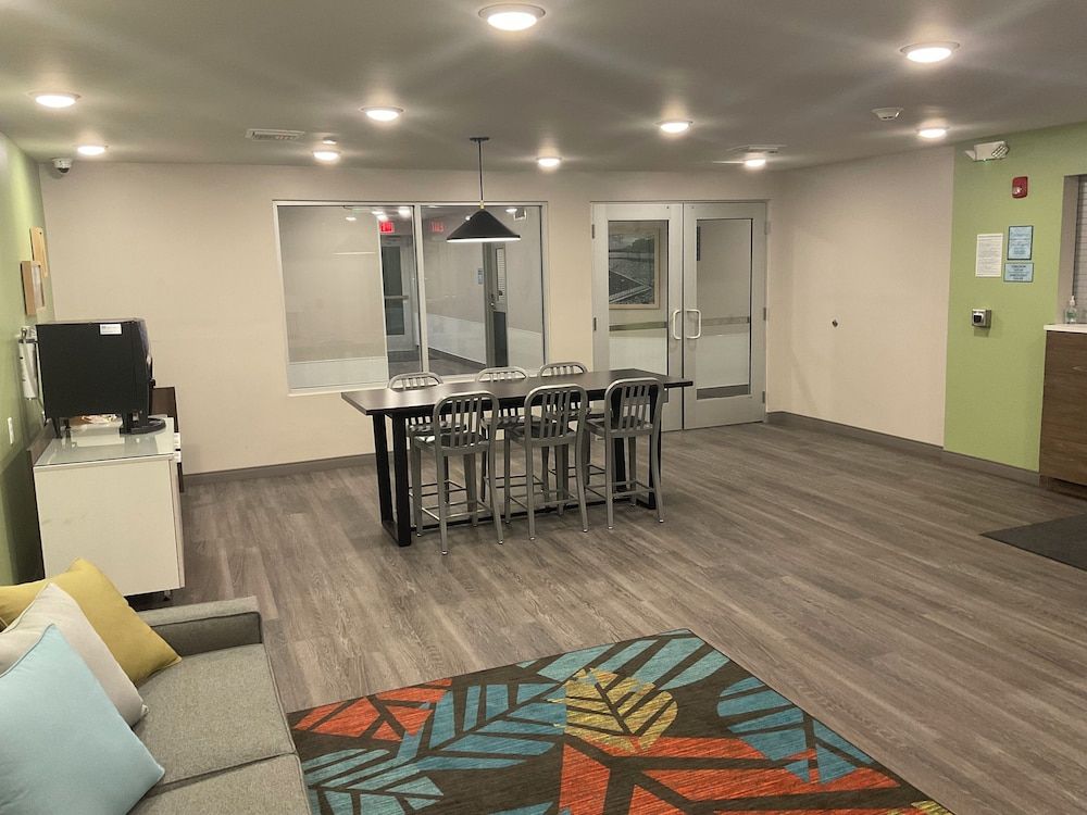 WoodSpring Suites East Lansing - University Area 2