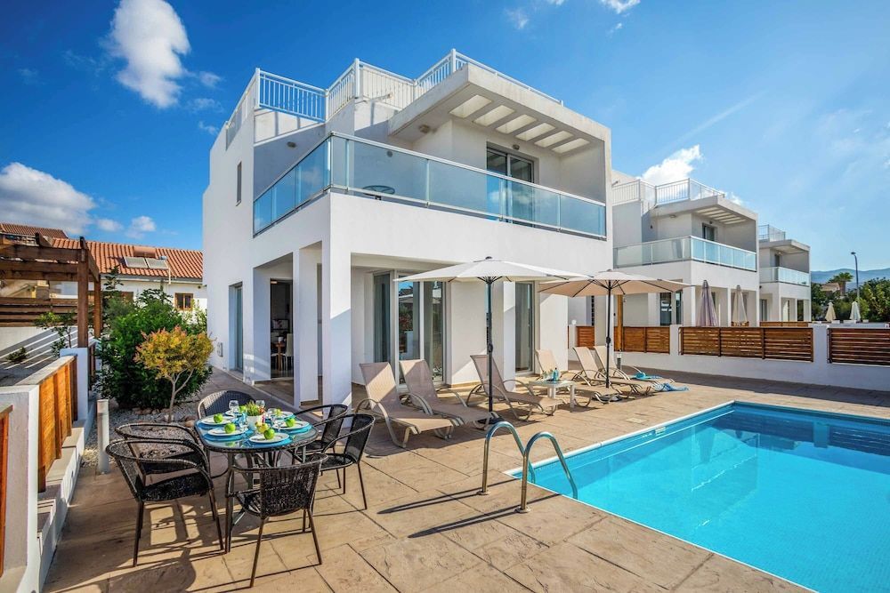 Villa Coral Bay 4 1