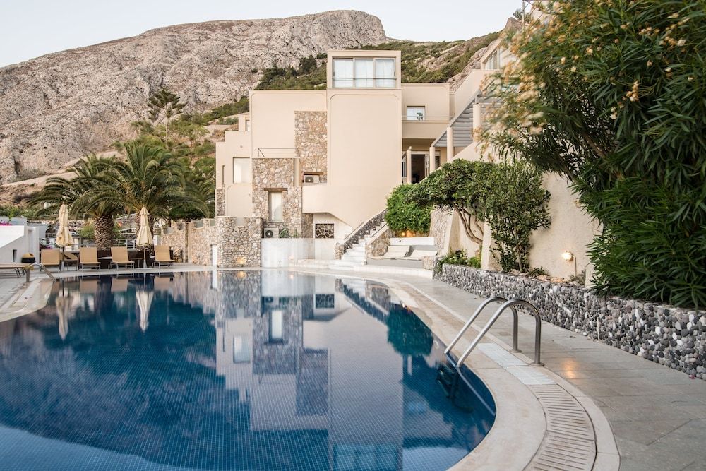 Antinea Suites Hotel & Spa 1