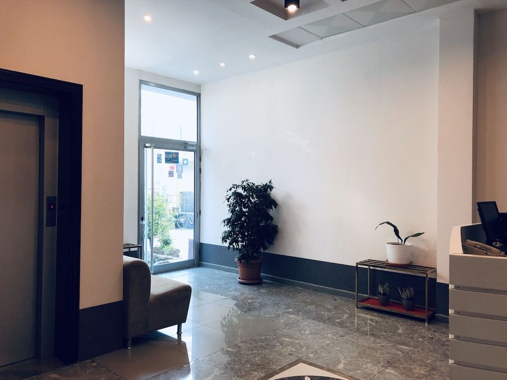 Hotel Kompleksi Arifi 2