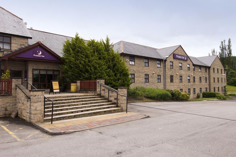 Premier Inn Bradford North - Bingley 1