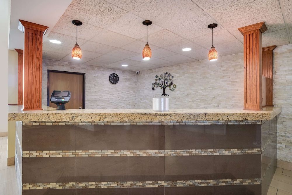 Best Western Waukesha Grand 2