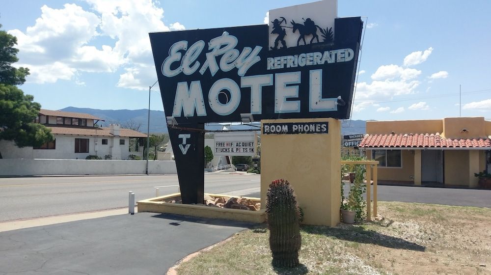 El Rey Motel 1