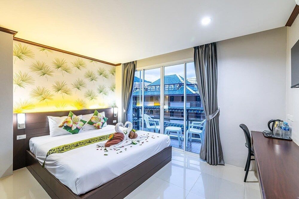 The Chic Patong Hotel 1